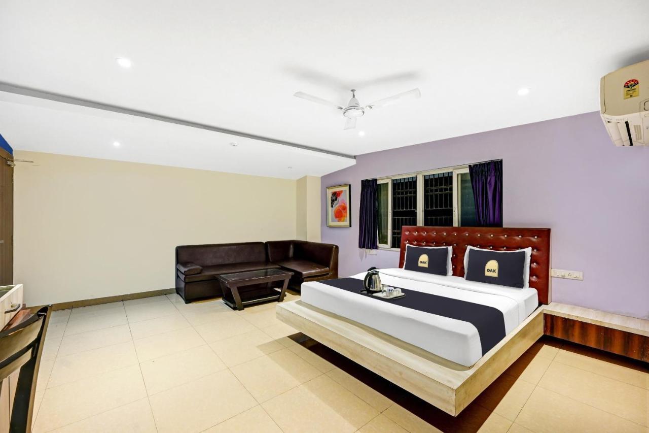 Hotel Townhouse Oak Pentagon Residency Bhubaneswar Exterior foto