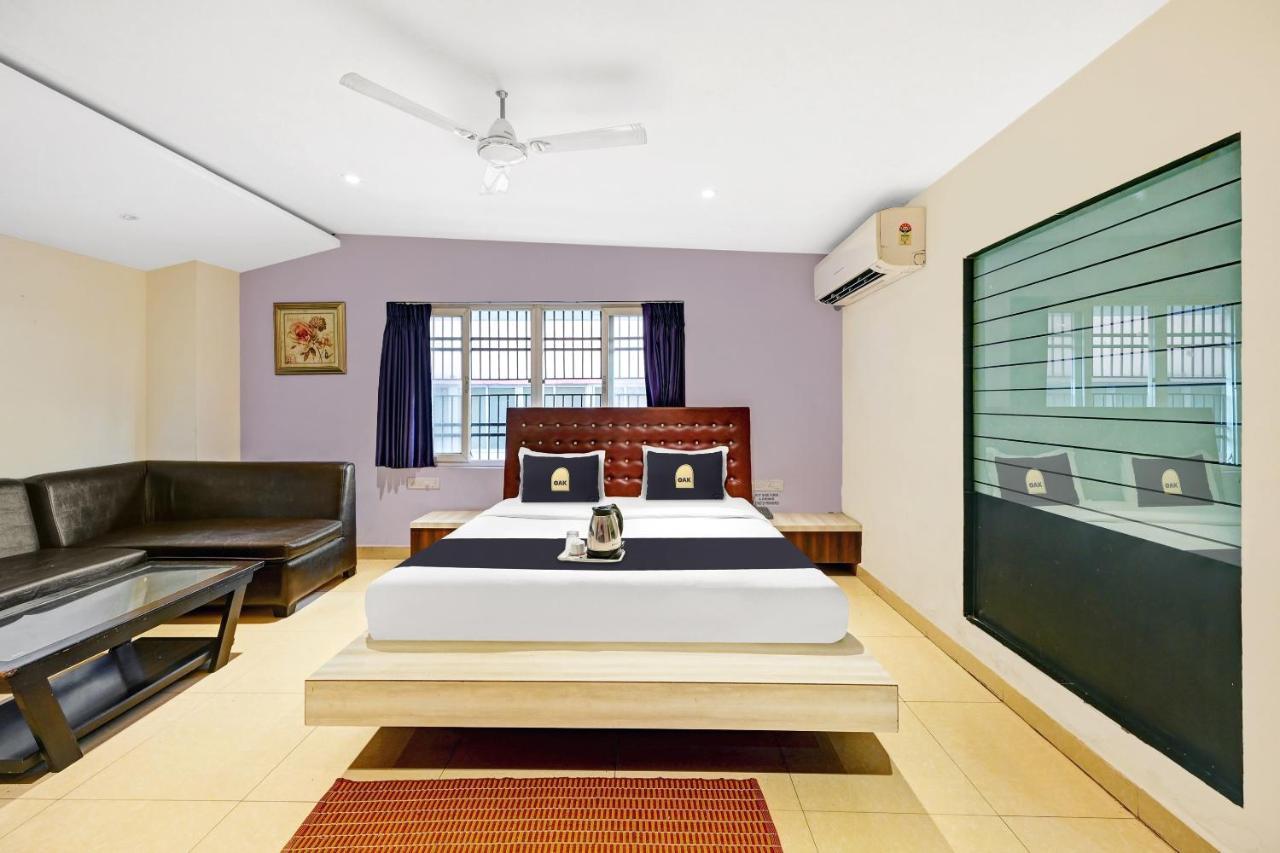 Hotel Townhouse Oak Pentagon Residency Bhubaneswar Exterior foto